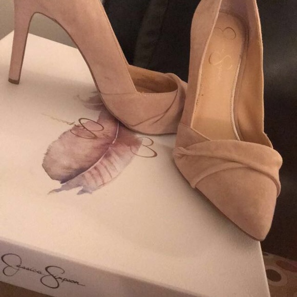 Creme colored Jessica Simpson heels size 10 - Picture 3 of 4